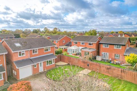 4 bedroom detached house for sale, Dalmahoy Close, Nuneaton