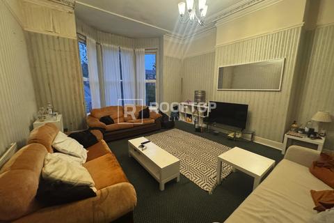 9 bedroom house to rent, Belle Vue Road, Leeds LS3