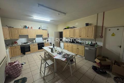 9 bedroom house to rent, Belle Vue Road, Leeds LS3
