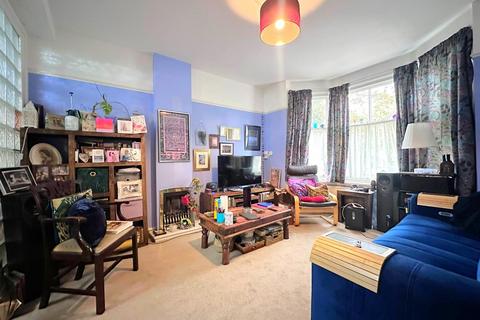 2 bedroom terraced house for sale, Park Vale Road, Leicester LE5