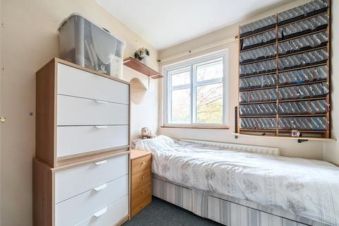 48 Cedar Drive, Sutton At Hone, Dartford, DA4 9EN