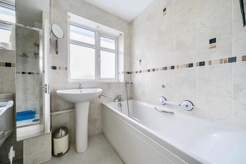 48 Cedar Drive, Sutton At Hone, Dartford, DA4 9EN