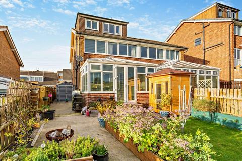 3 bedroom semi-detached house for sale, Knapping Hill, Harrogate, HG1 2DN