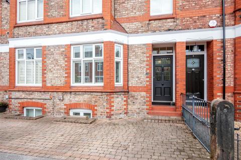 3 bedroom terraced house for sale, Westgate, Hale, Altrincham