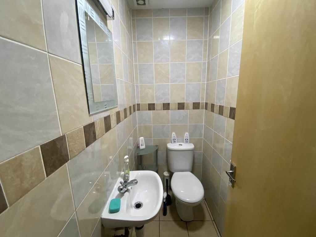 Ground Floor Shower