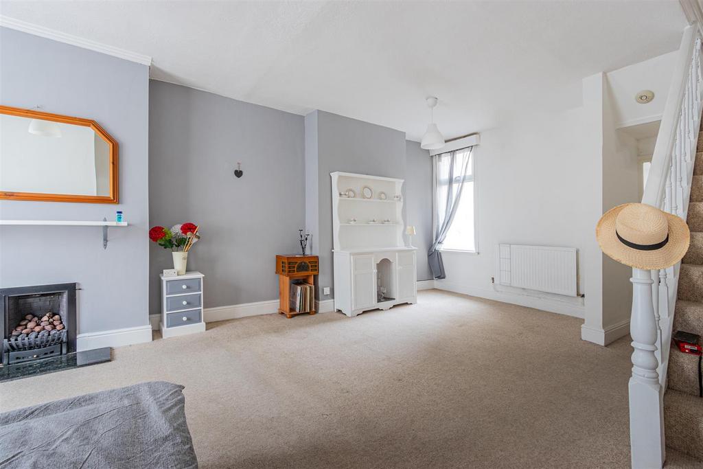 Lounge/dining room
