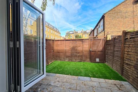 2 bedroom end of terrace house to rent, Munden Street, W14