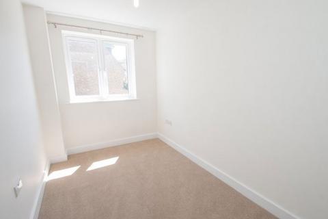 2 bedroom flat to rent, Hurdles View, Fontwell