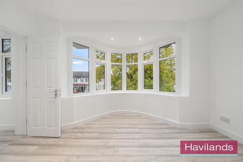 3 bedroom house for sale, Halstead Road, London