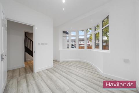 101a Halstead Road, Winchmore Hill, London, N21 3DR