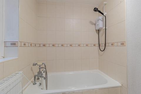 3 Westmoore Close, Nottingham, NG3 6ED