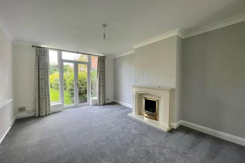 3 bedroom semi-detached house to rent, St. Helens Road, Solihull, West Midlands