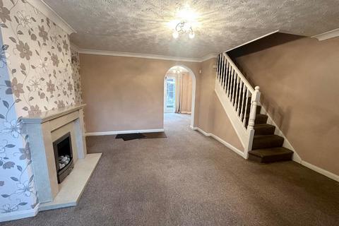 3 bedroom house to rent, Blakeley Walk, Dudley