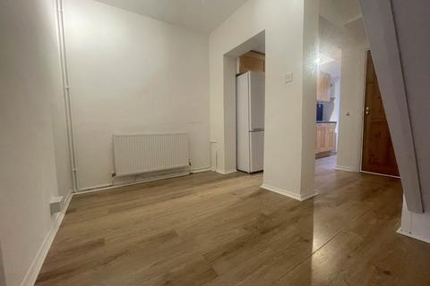 2 bedroom end of terrace house to rent, York Street, Cambridge,