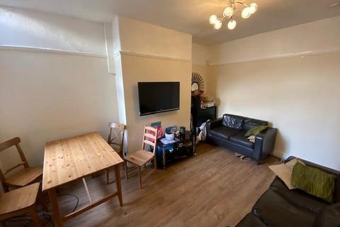 4 bedroom private hall to rent, Whitby Road, Fallowfield, Manchester