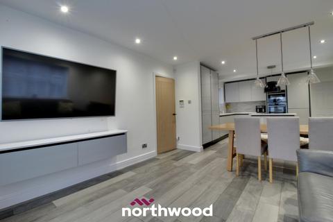 37 Canal View, Thorne, Doncaster, DN8 5GD