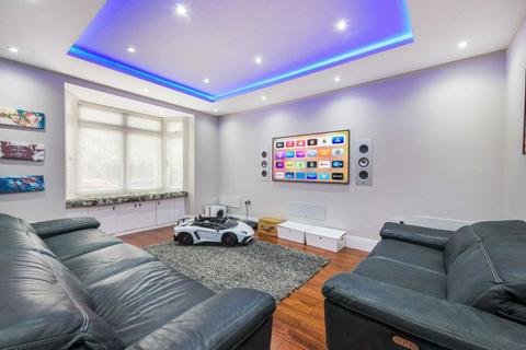 5 bedroom semi-detached house for sale, Thornton Road, London SW12