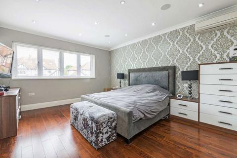 5 bedroom semi-detached house for sale, Thornton Road, London SW12