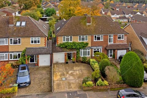 4 bedroom semi-detached house for sale, Longacres, St. Albans