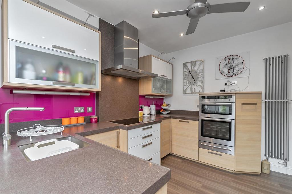 23 Longacres-45.jpg