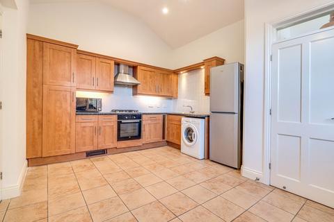 94 Horseshoe Crescent, Shoeburyness, Southend-on-sea, SS3 9WL