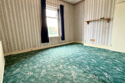 91 Chapel Road, Oldham, OL8 4QJ