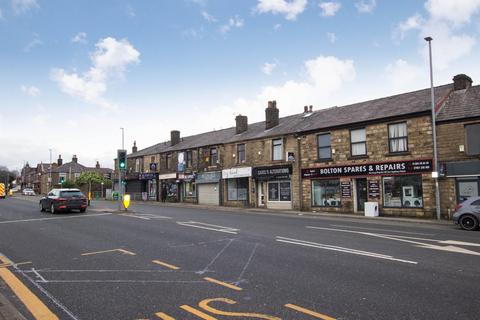 Property to rent, Blackburn Road, Bolton