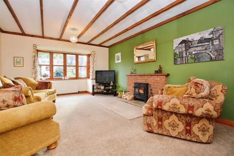 3 bedroom bungalow for sale, Appleby Gardens, Broughton