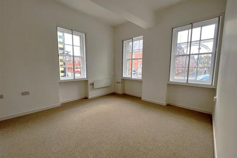 2 bedroom flat for sale, Long Building, Devizes