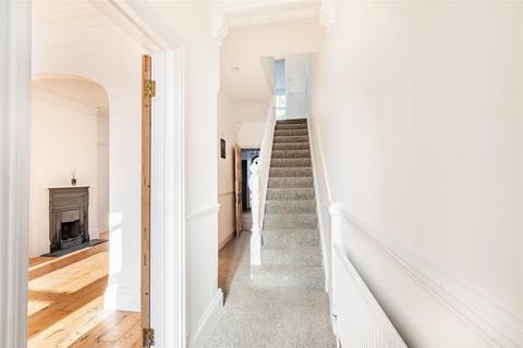 4 bedroom house to rent, Marine Avenue, Hove