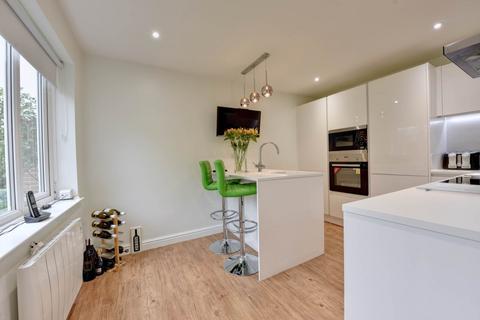 2 bedroom end of terrace house for sale, Leaver Road, Henley-On-Thames