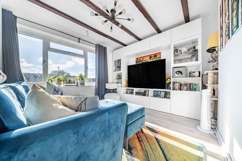 72 Ronver Road, London, SE12 0NJ