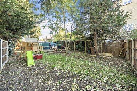 72 Ronver Road, London, SE12 0NJ