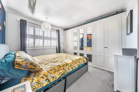 72 Ronver Road, London, SE12 0NJ