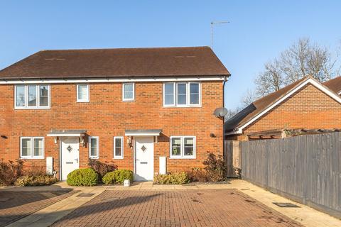 3 bedroom semi-detached house for sale, Carter Drive, Horsham RH12