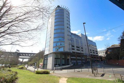 2 bedroom apartment to rent, Forth Bank Tower, Quayside, Newcastle Upon Tyne