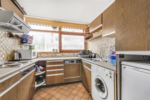 2 bedroom flat for sale, Elystan Place, SW3