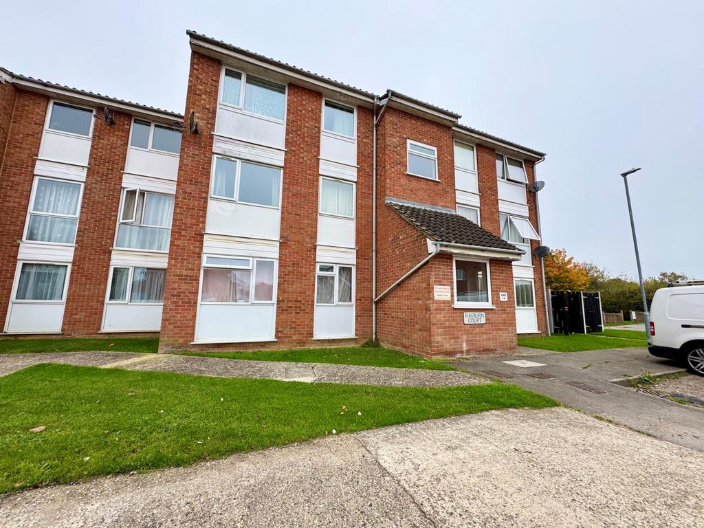 Raeburn Court, Chelmsford, Essex, CM1 6 GF