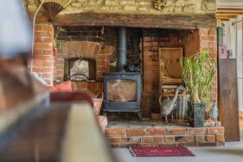 Chapel Cottage, 28 Digging Lane, Fyfield, Abingdon, OX13 5LY