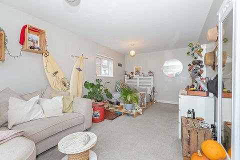 Studio for sale, Penhill Road, Lancing