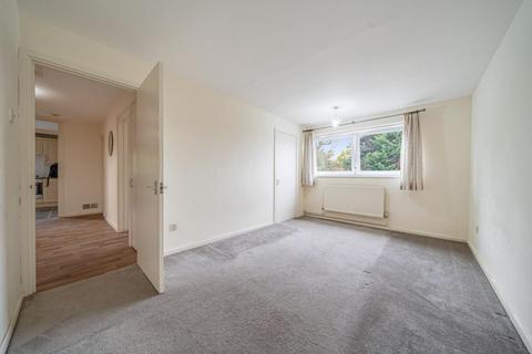 Flat D, 91 Victoria Drive, London, SW19 6PT