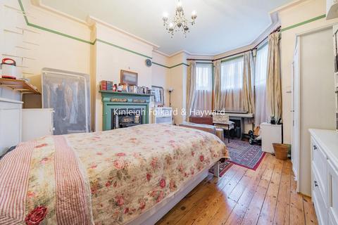 3 bedroom flat for sale, Sutton Road, Muswell Hill