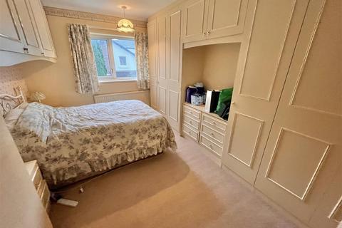 2 bedroom end of terrace house for sale, School Road, Handforth, Wilmslow