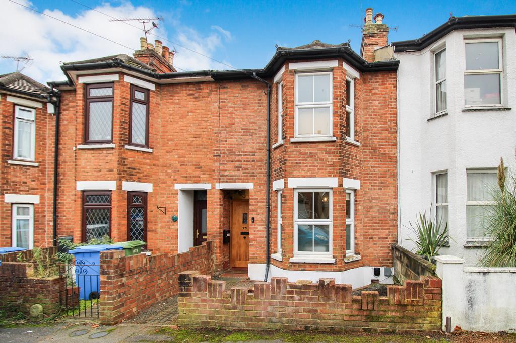 Queens Road, Farnborough, GU14 2 bed terraced house for sale £350,000