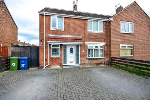 3 bedroom end of terrace house for sale, Landseer Gardens, South Shields