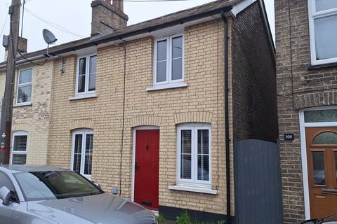 2 bedroom semi-detached house to rent, Regent Street, Stowmarket IP14