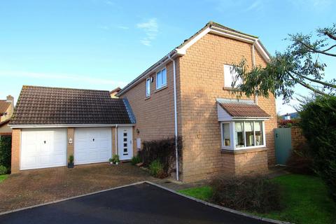 3 bedroom detached house for sale, Broadoak Road, Langford