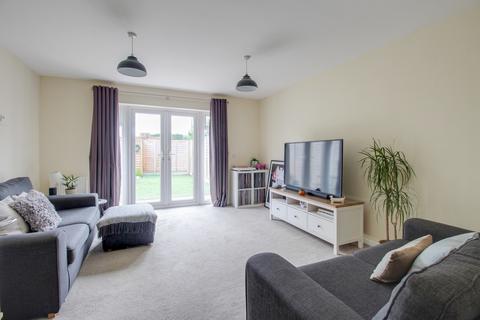 2 bedroom terraced house for sale, Bushell Close, Leighton Buzzard, Bedfordshire, LU7