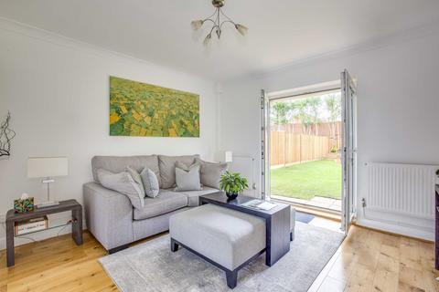 3 bedroom detached house for sale, Marlow Road, Bourne End