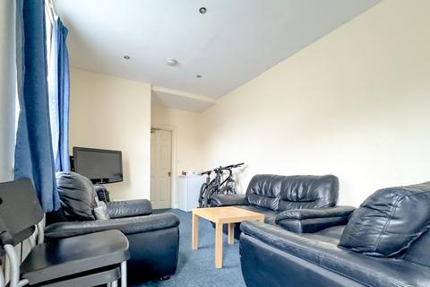 5 bedroom end of terrace house to rent, Beverley Road, Somerset BS7